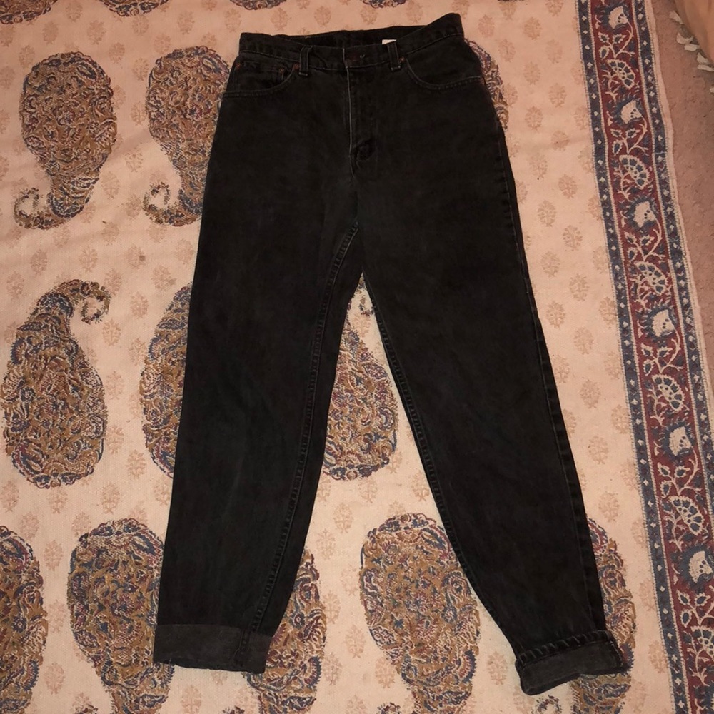 Vintage black Levi tapered fit mom jeans